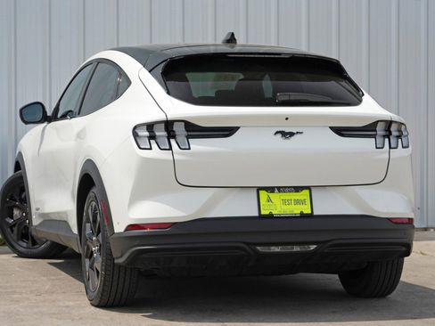 Used 2024 Ford Mustang Mach-E Select w/ Comfort Package Lite image 5