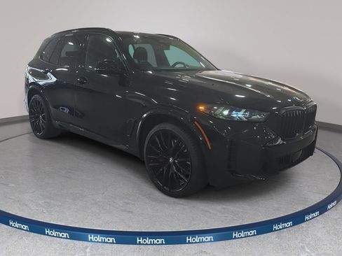 Certified 2025 BMW X5 xDrive40i w/ M Sport Package AWD/4WD image 3