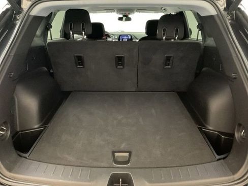 Used 2021 Chevrolet Blazer LT FWD image 29