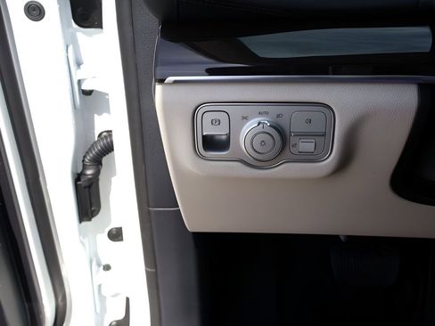 New 2026 Mercedes-Benz GLS 450 4MATIC image 38