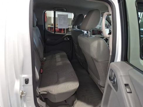 Used 2016 Nissan Frontier SV w/ SV Value Truck Package AWD/4WD image 20