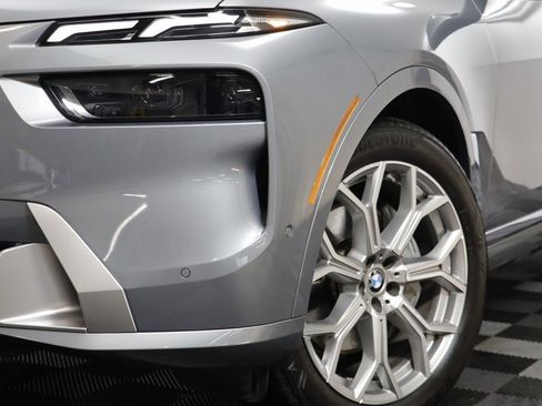 Certified 2025 BMW X7 xDrive40i w/ Premium Package image 3