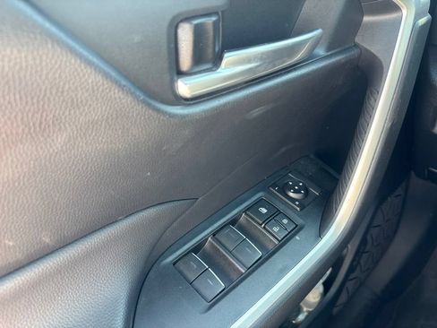 Used 2023 Toyota RAV4 XLE w/ Convenience Package FWD image 16