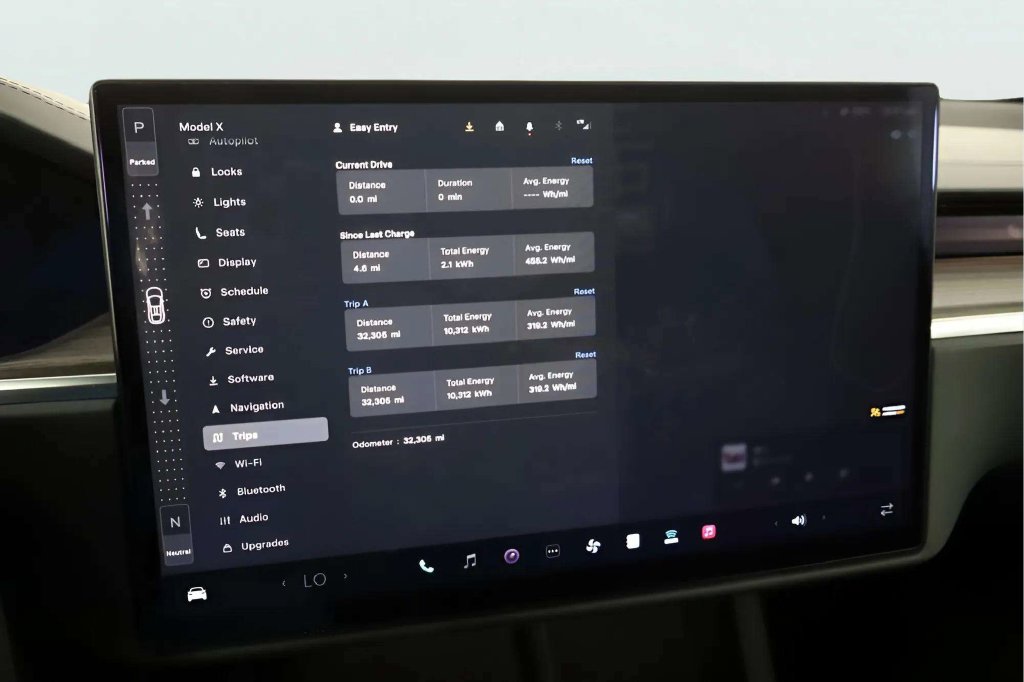 Used 2023 Tesla Model X AWD/4WD image 28