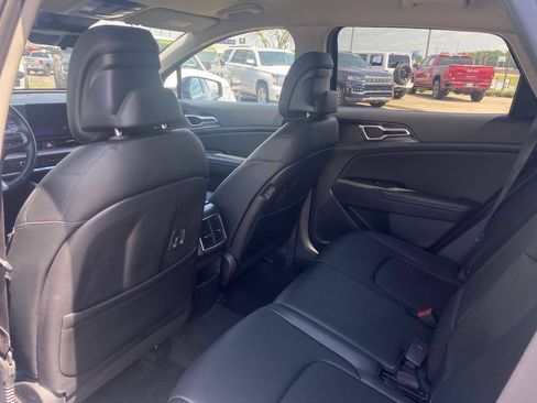 Certified 2023 Kia Sportage EX FWD image 28