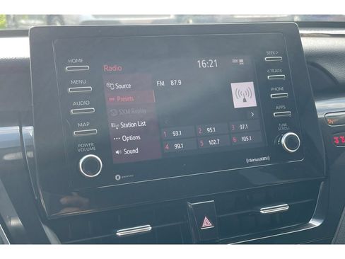Used 2021 Toyota Camry SE FWD image 25