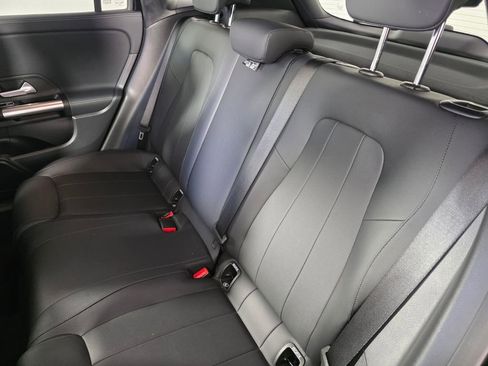 Certified 2025 Mercedes-Benz GLA 250 image 15