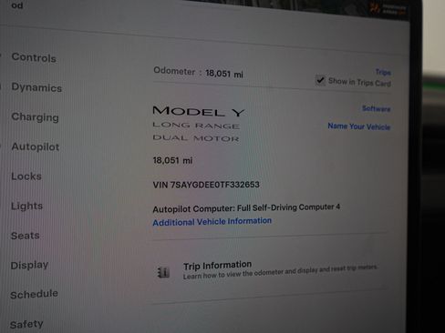 Used 2026 Tesla Model Y AWD image 28