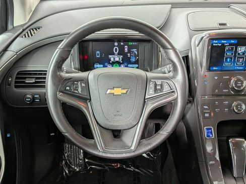 Used 2014 Chevrolet Volt FWD image 15