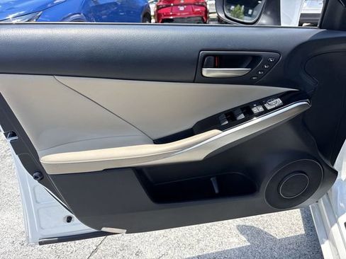 Used 2019 Lexus IS 300 RWD image 13