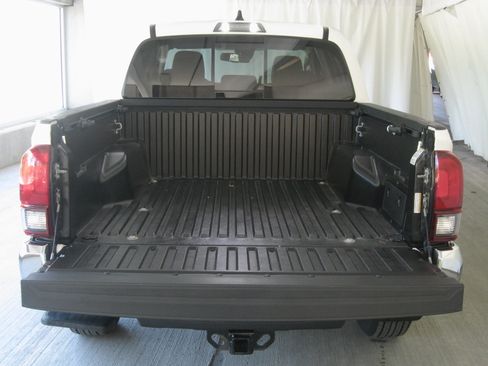 Used 2022 Toyota Tacoma SR5 image 26