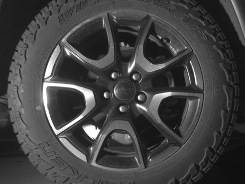 Used 2025 Jeep Compass Trailhawk AWD/4WD image 15