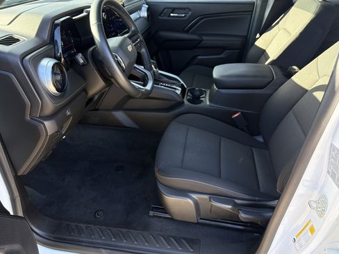 Used 2023 Chevrolet Colorado LT w/ LT Convenience Package image 10