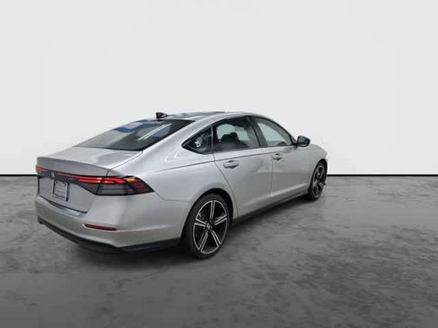 Used 2026 Honda Accord SE image 3