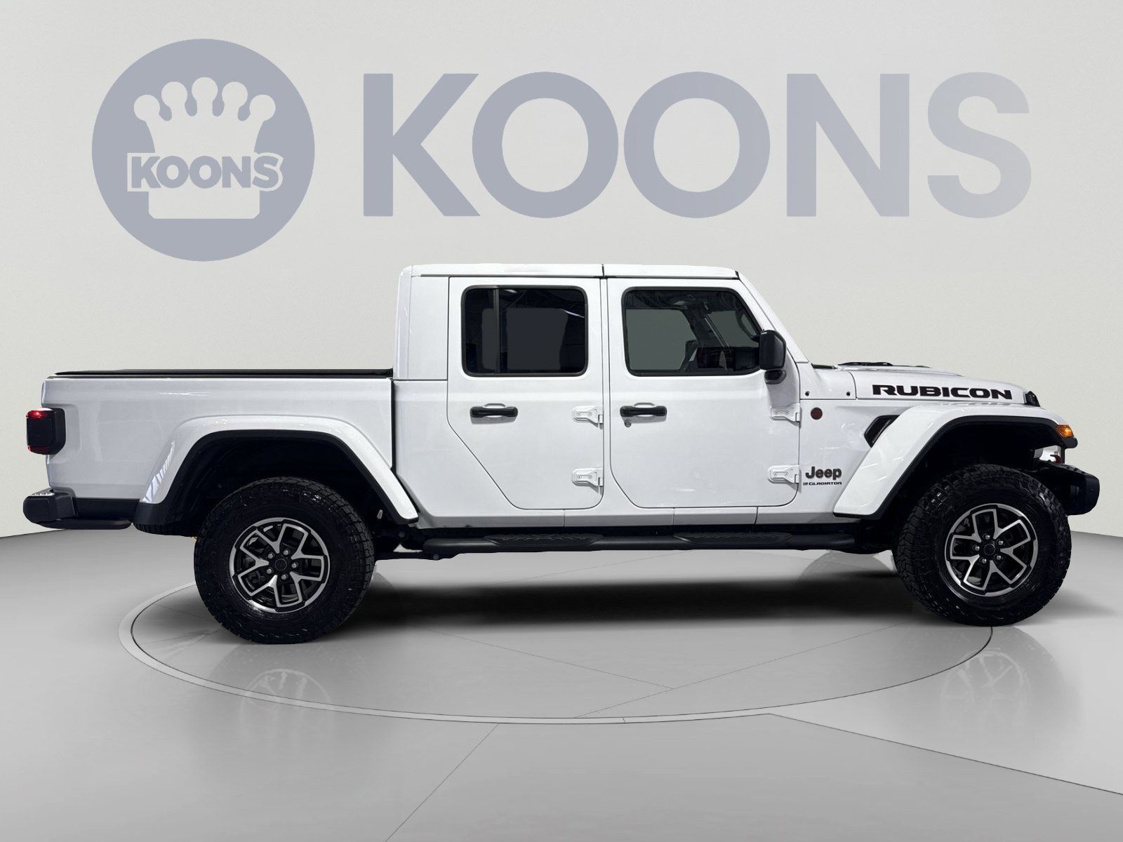 Used 2024 Jeep Gladiator Rubicon AWD/4WD image 12