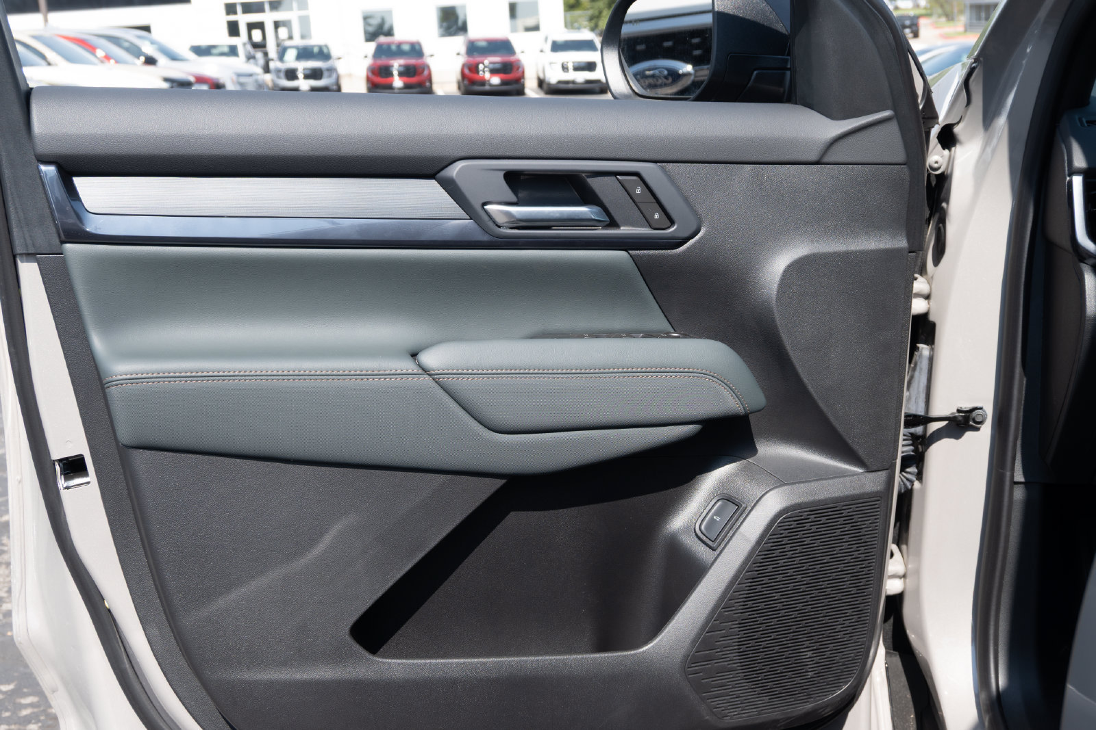 New 2026 GMC Terrain AT4 AWD/4WD image 38