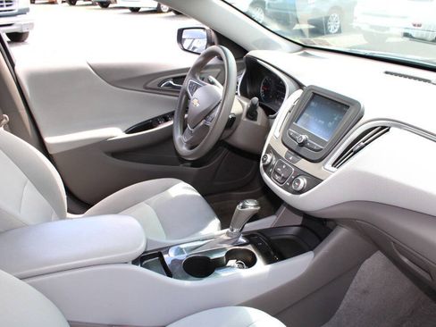 Used 2016 Chevrolet Malibu LS FWD image 12