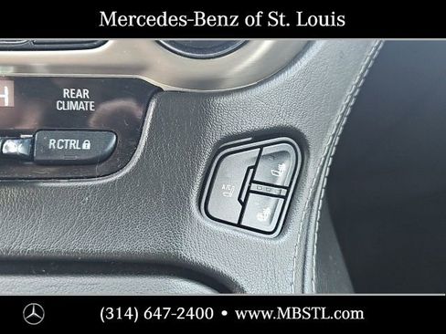 Used 2016 GMC Yukon Denali w/ Open Road Package image 33