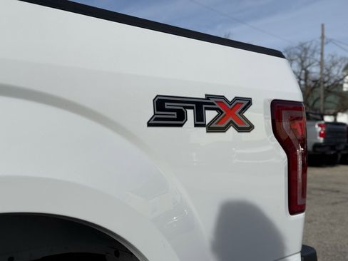 Used 2017 Ford F150 XL w/ Equipment Group 101A Mid image 5