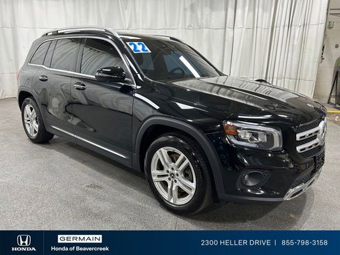 Used 2022 Mercedes-Benz GLB 250 4MATIC image 2