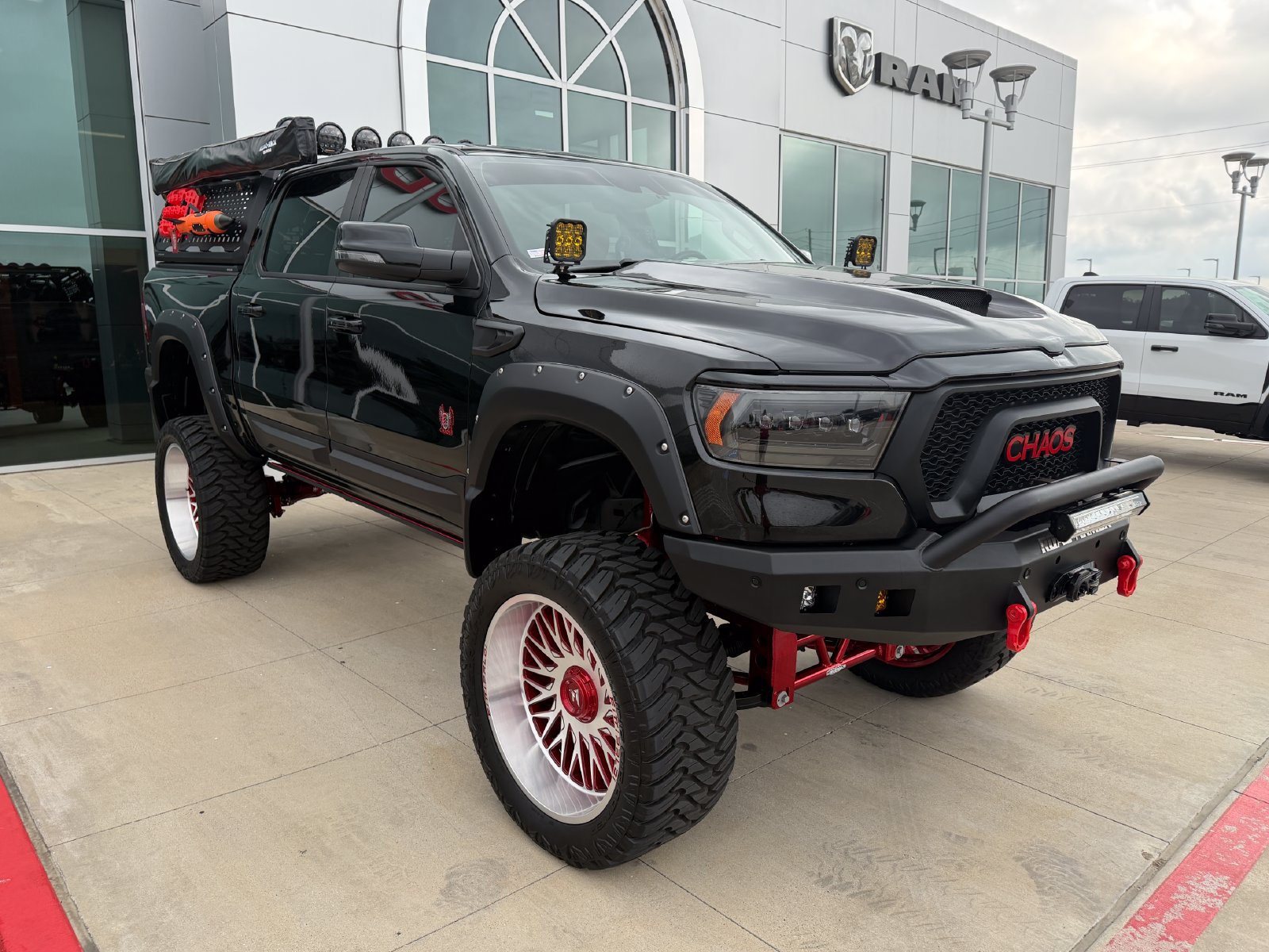 Used 2024 RAM 1500 Laramie AWD/4WD image 24