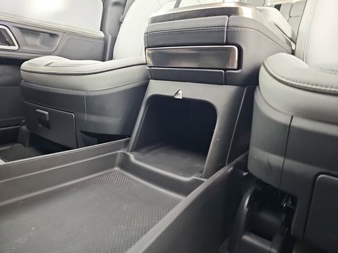 Used 2023 Rivian R1T Adventure image 31