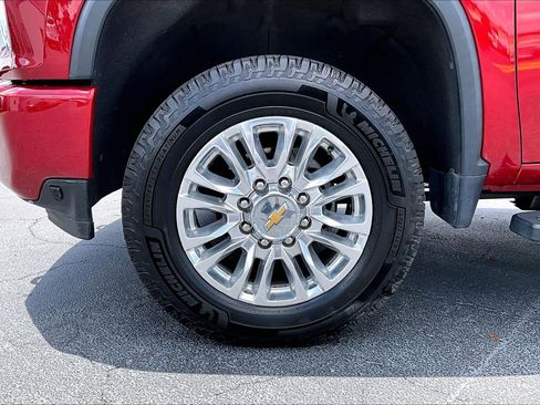Certified 2023 Chevrolet Silverado 2500 High Country w/ Z71 Off-Road Package AWD/4WD image 9