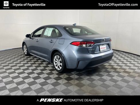 Used 2025 Toyota Corolla LE FWD image 3