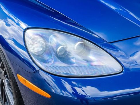 Used 2006 Chevrolet Corvette Convertible RWD image 47