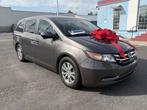 Used 2016 Honda Odyssey SE image 8
