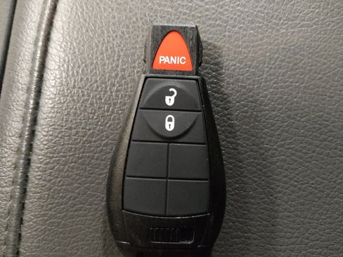 Used 2019 RAM 1500 Tradesman w/ Chrome Plus Package RWD image 32
