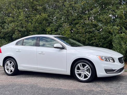 Used 2015 Volvo S60 T5 Premier FWD image 10