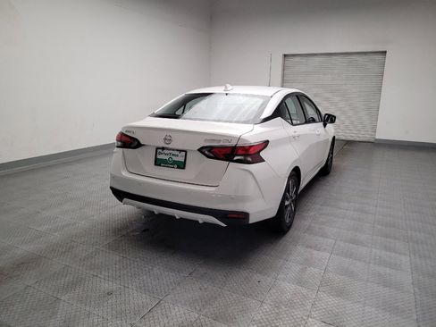 Used 2021 Nissan Versa SV FWD image 7