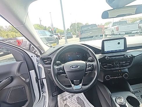 Used 2024 Ford Escape Active AWD/4WD image 2