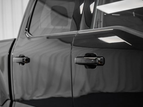 Certified 2023 Ford F150 Lariat w/ Equipment Group 502A High image 19