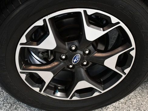Used 2019 Subaru Crosstrek 2.0i Premium w/ Eyesight System AWD/4WD image 19