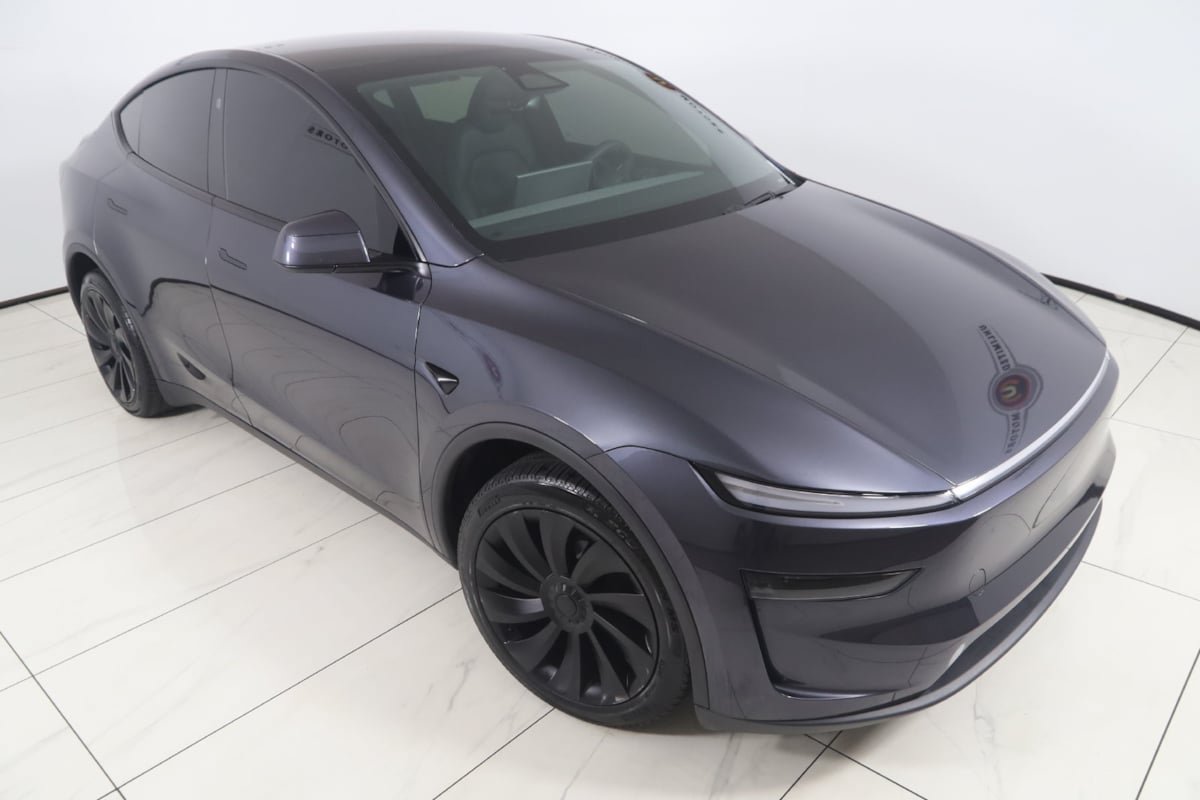 Used 2026 Tesla Model Y AWD image 18