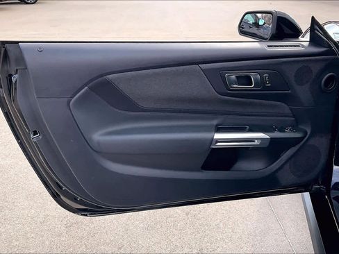 Used 2024 Ford Mustang EcoBoost image 19