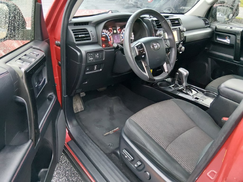 Used 2019 Toyota 4Runner TRD Off-Road AWD/4WD image 10
