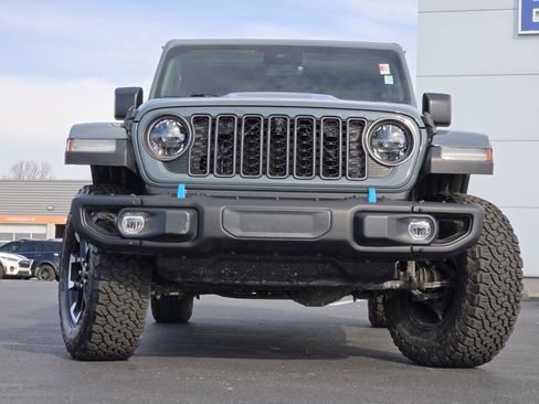 Used 2024 Jeep Wrangler Unlimited Rubicon 4xe AWD/4WD image 12