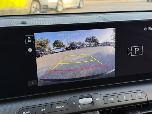 Used 2025 Kia K4 LXS image 24