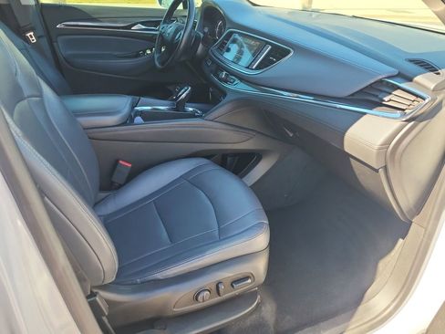 Used 2018 Buick Enclave Premium w/ Experience Buick Package image 15