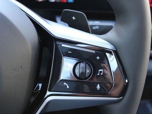 New 2026 BMW 530i xDrive AWD/4WD image 32