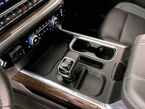 Certified 2024 GMC Sierra 1500 Elevation w/ Elevation Premium Package image 16