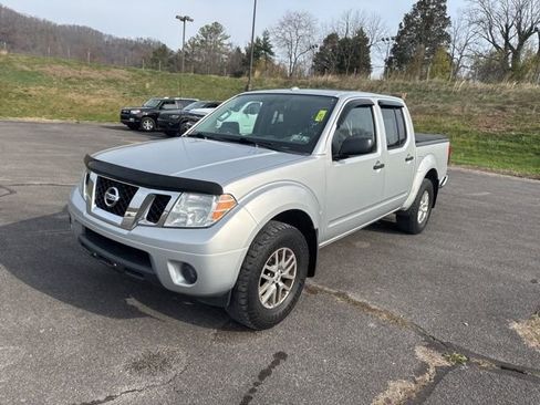 Used 2016 Nissan Frontier SV AWD/4WD image 4