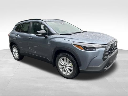 New 2026 Toyota Corolla Cross LE AWD/4WD image 7