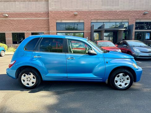Used 2008 Chrysler PT Cruiser FWD image 4