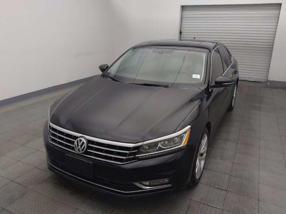 Used 2018 Volkswagen Passat 2.0T SE FWD image 15