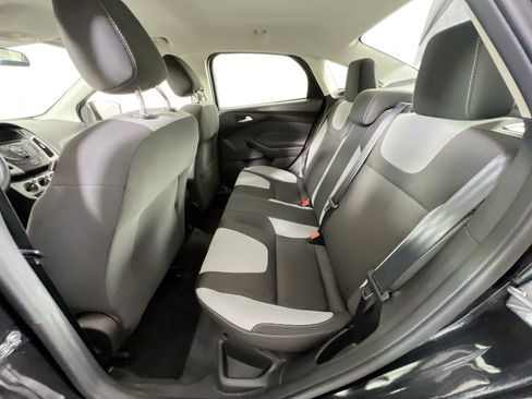 Used 2012 Ford Focus SE FWD image 21