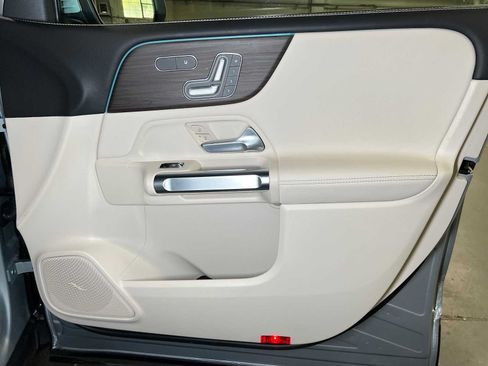 Certified 2026 Mercedes-Benz GLB 250 4MATIC image 10